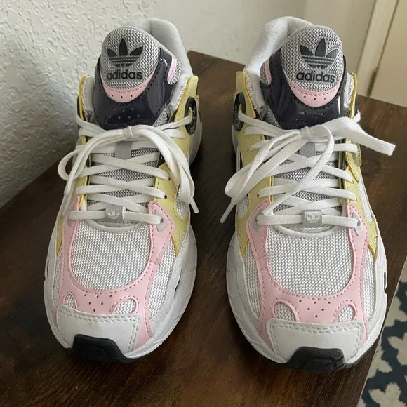 Adidas Astir - Picture 3 of 6